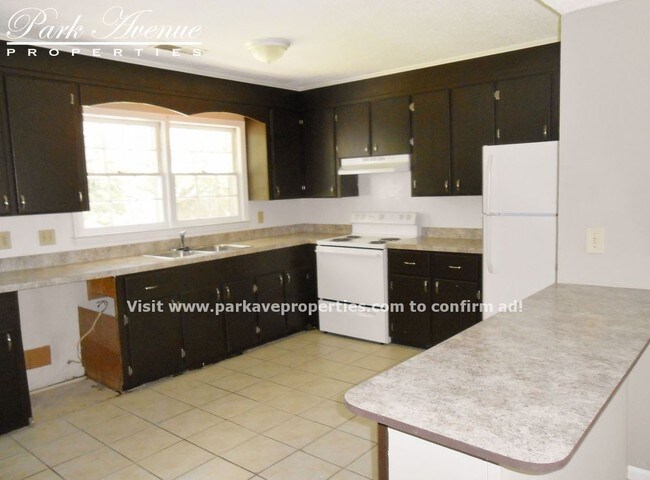 Building Photo - 1706 Fawn Vista Dr N