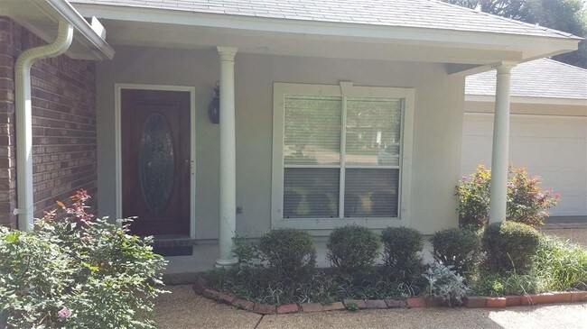 Building Photo - 5 Ridgeway Pl