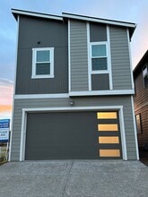 Building Photo - 1798 NW Landon St