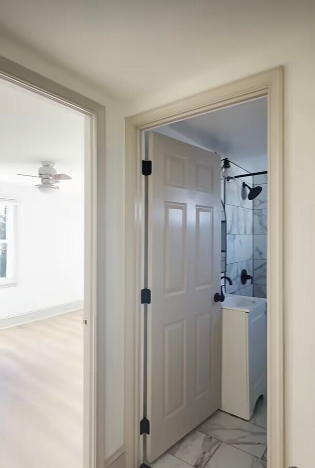 Foto del edificio - 7713 Union Ave