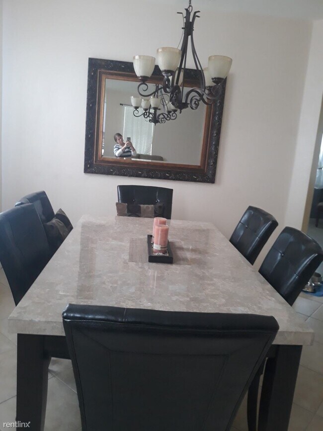 Foto del edificio - 4 br, 3.5 bath House - 13825 SW 275th St