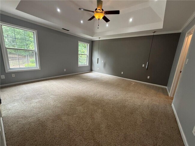Foto del edificio - 2744 Springfount Trail NE