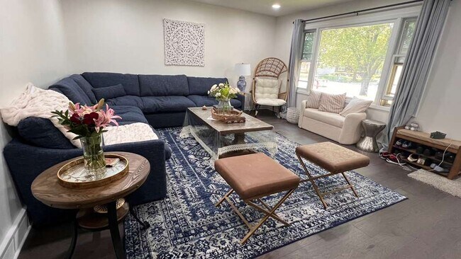 Foto del edificio - 1065 Hiawatha Dr