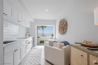 Building Photo - 10341 Gulf Shore Dr