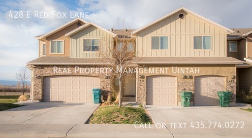 Foto principal - 3 bed 2.5 bath townhome in Fox Run