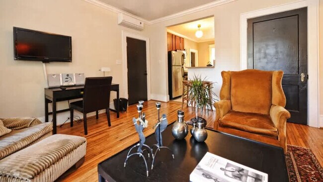 Foto del edificio - 2101 Kirkwood Ave