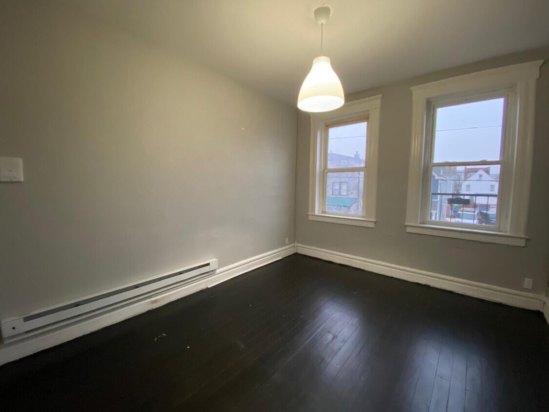 Foto principal - 533 4th St