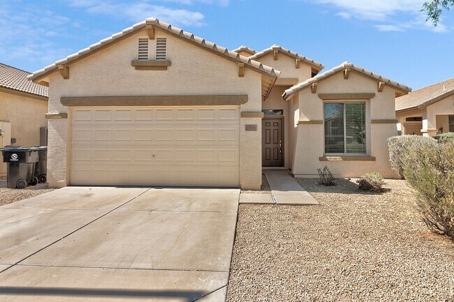 Foto del edificio - OPEN, SPACIOUS 3 BEDROOM, 2 BATH HOME WITH...
