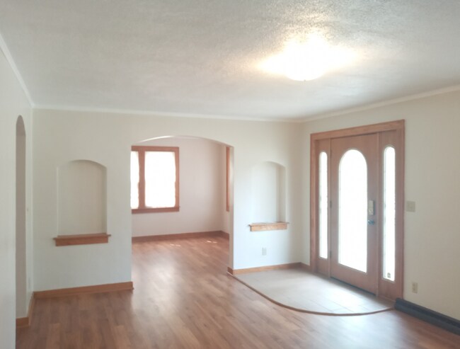 Foto del edificio - 705 Meridian St
