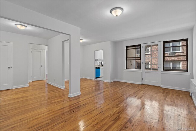 Foto del edificio - 140 E Hartsdale Ave