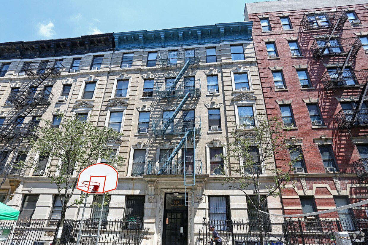 Building Photo - 529 W 151st St