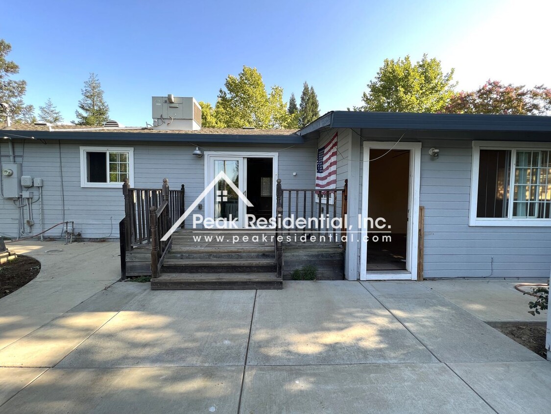 Building Photo - 3 br, 1 bath House - 8500 Shawnee Avenue