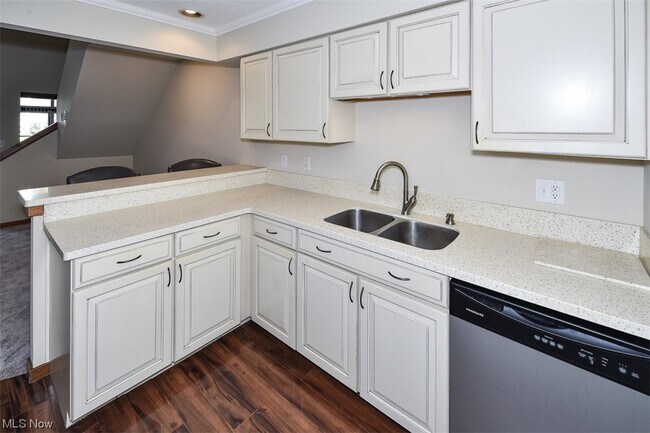 Foto del edificio - 1386 Patti Park