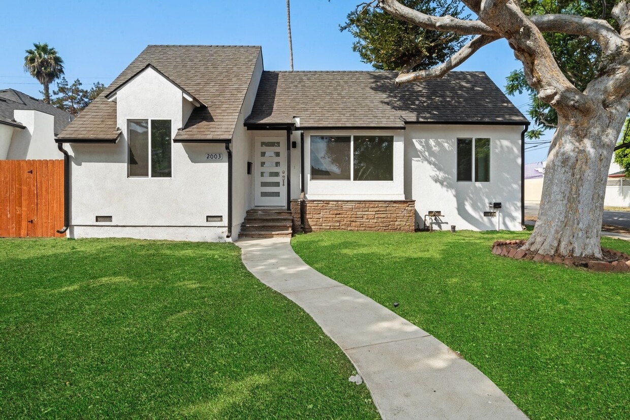 2003 S Crescent Heights Blvd, Los Angeles, CA 90034 House Rental in