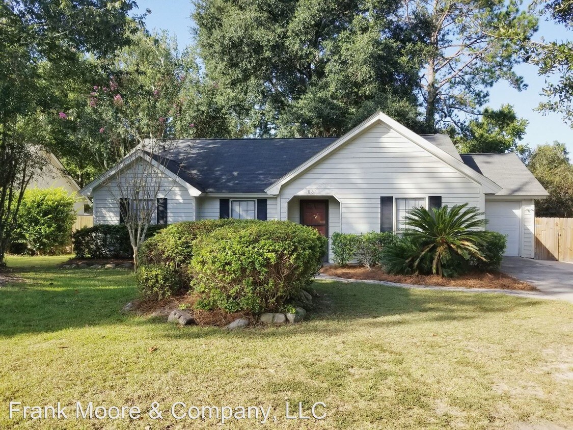 Primary Photo - 3 br, 2 bath House - 118 Red Fox Dr