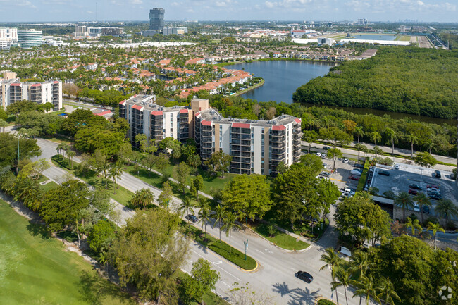 Building Photo - Bravura Condominiums