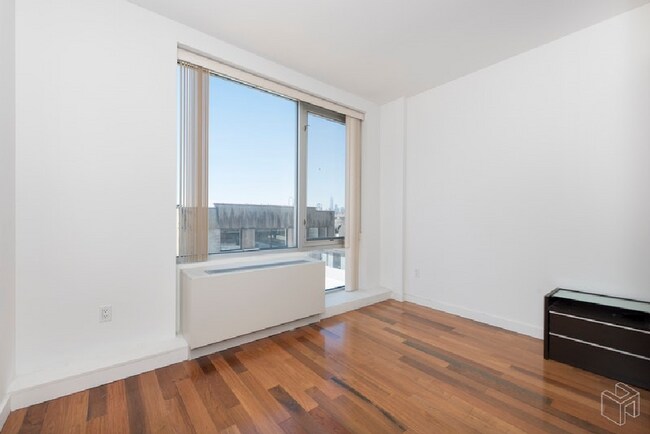 Building Photo - 2BR Rental W/Private Terrace In LIC!