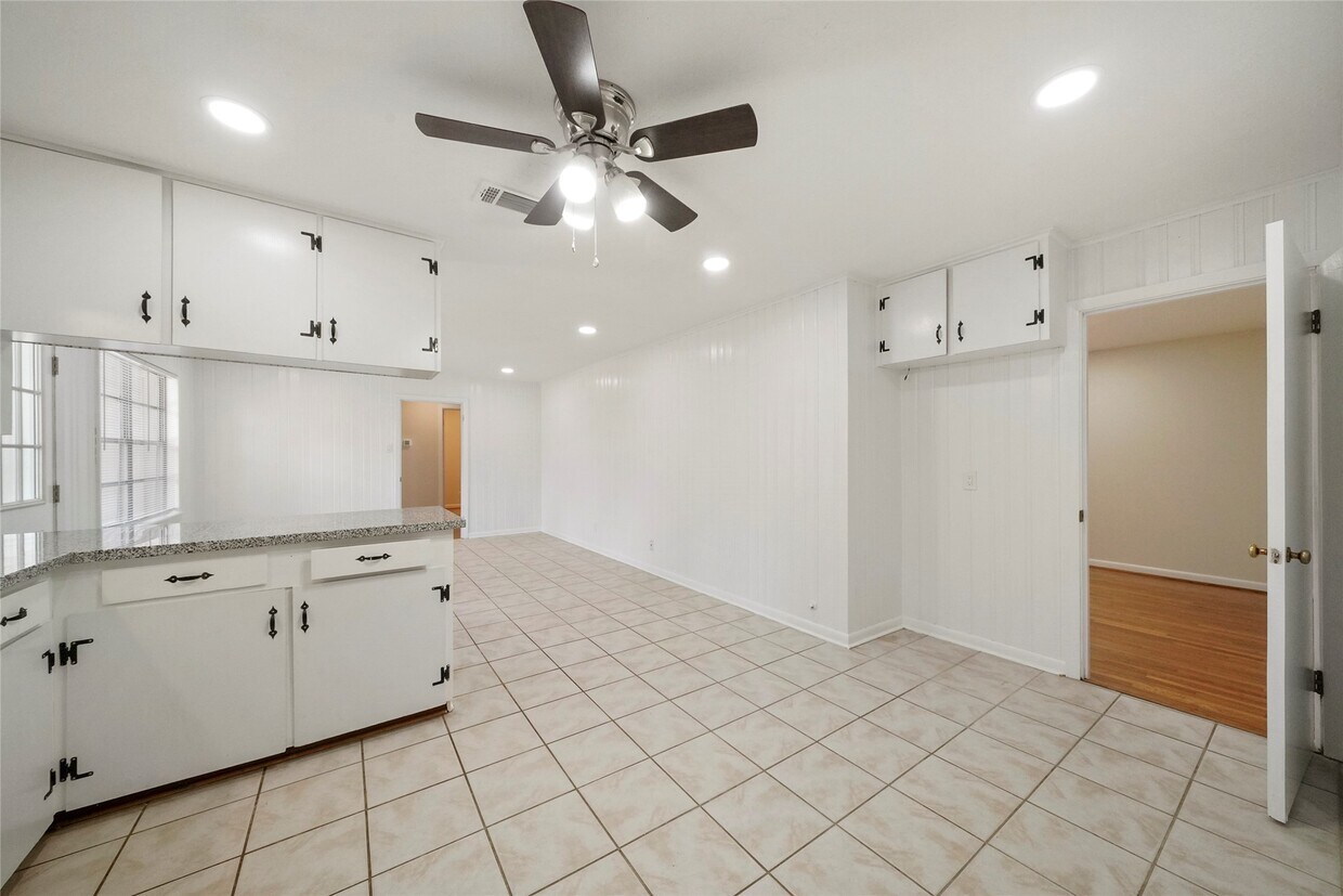 Building Photo - 10306 Eddystone Dr