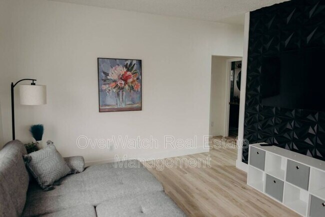 Foto del edificio - 3007 W 33rd Ave