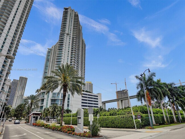 Foto del edificio - 90 SW 3rd St