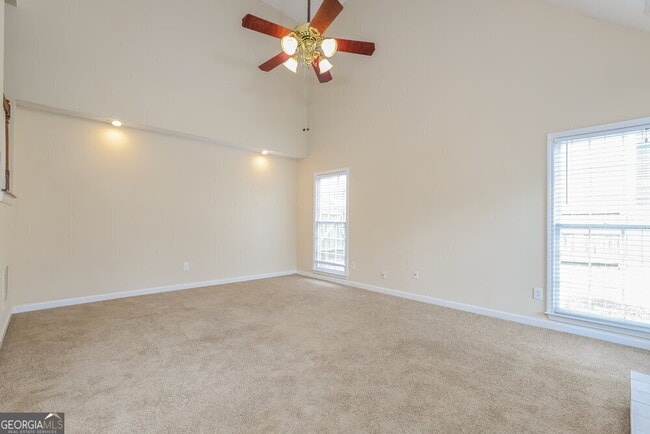 Building Photo - 1165 Market Square Ln NW
