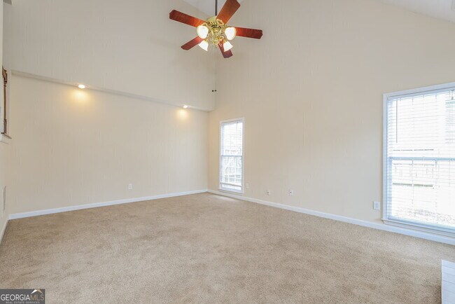 Foto del edificio - 1165 Market Square Ln NW