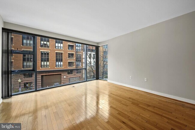 Foto del edificio - 1117 10th St NW