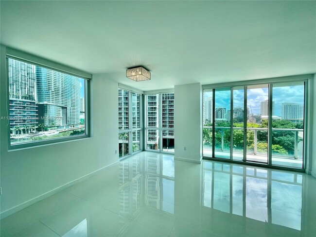 Foto del edificio - 500 Brickell Ave