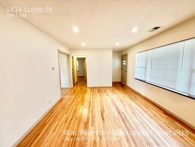 Foto del edificio - 4614 Lloyd St