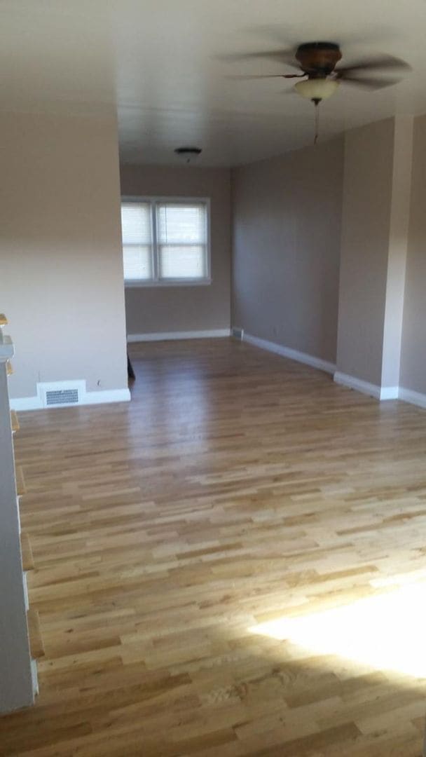 Foto del edificio - Hillcrest Apartments