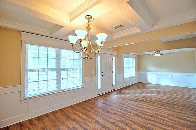 Foto del edificio - 381 Mancy Garrason Loop