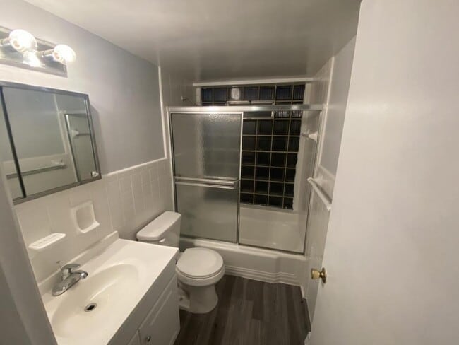 Building Photo - 7124 Ohio Ave