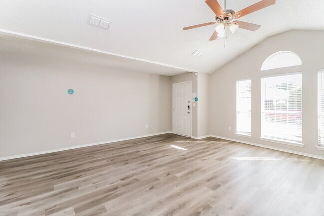 Foto del edificio - 5616 Colebrook Trail