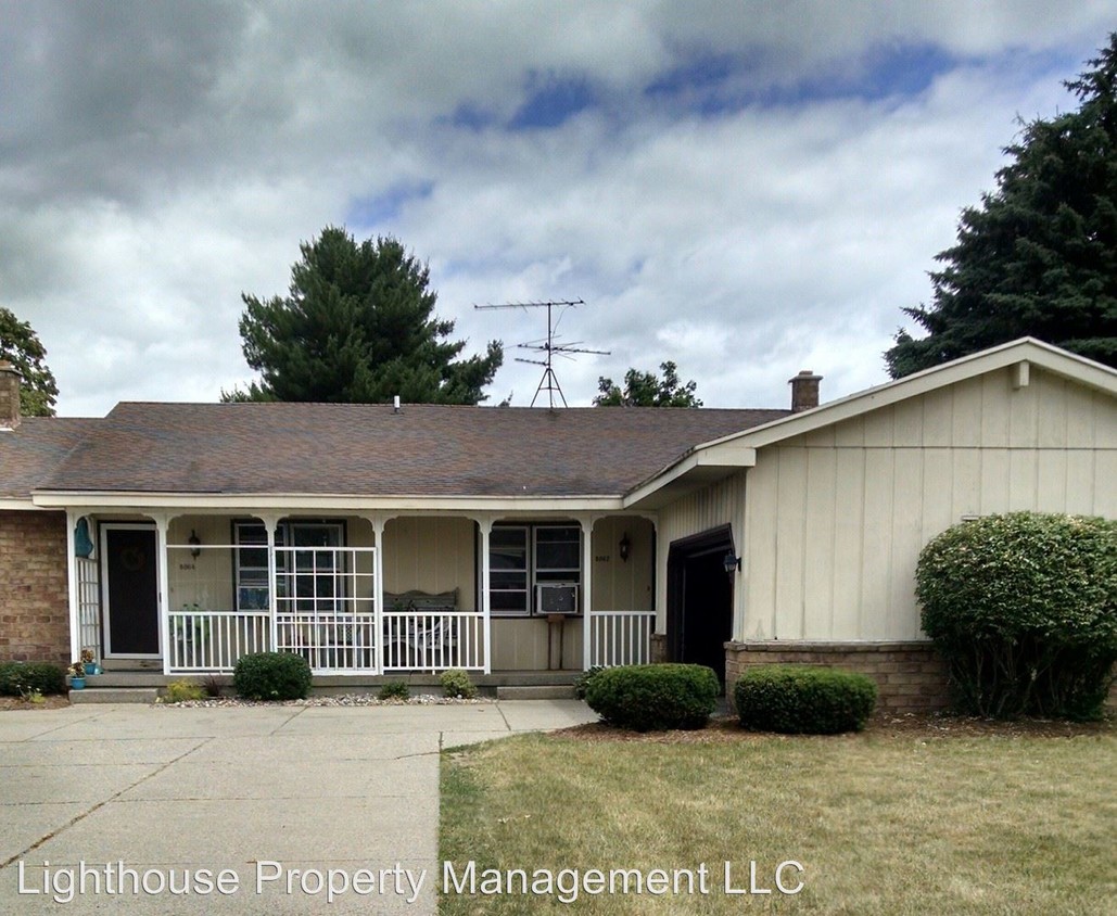 Primary Photo - 8062 20th Ave