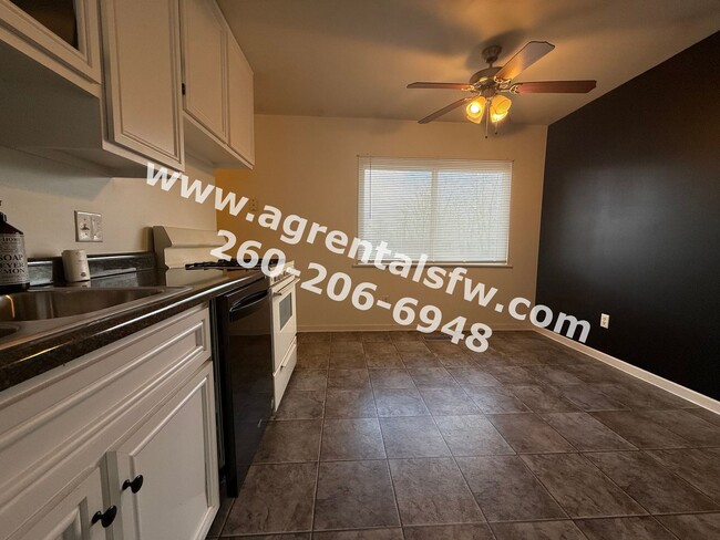 Building Photo - 3 Bedroom House- $300 off first month's rent