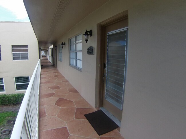Foto del edificio - 854 Normandy Trail