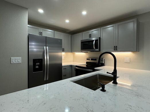 Foto principal - 14509 SW Grayling Ln