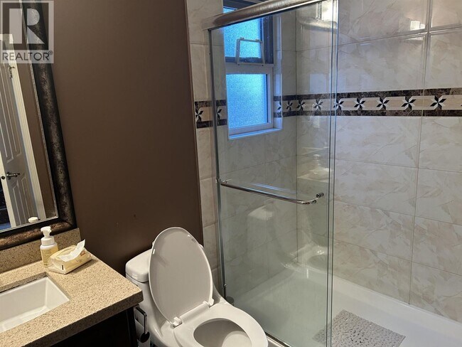 Building Photo - 5510 Rumble St