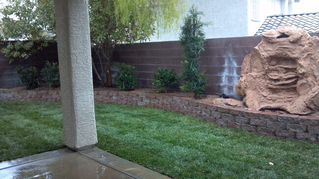 Building Photo - Summerlin, Single Story Beautiful 3-bedroo...