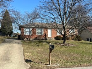 Building Photo - 212 Polo Ln