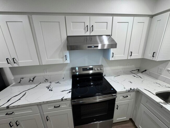 Foto del edificio - 2118 N Glenn Ave