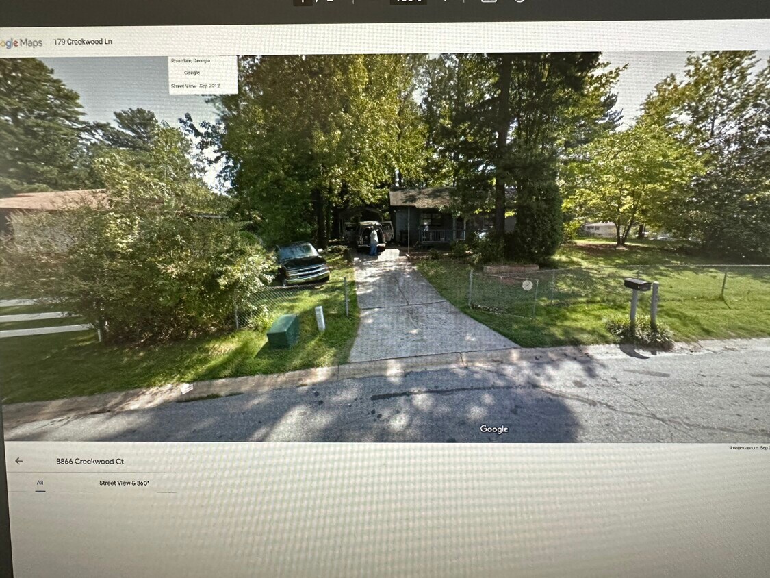 Foto principal - 8866 Creekwood Ct