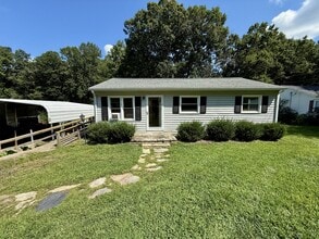 Building Photo - 1602 Glenside Dr