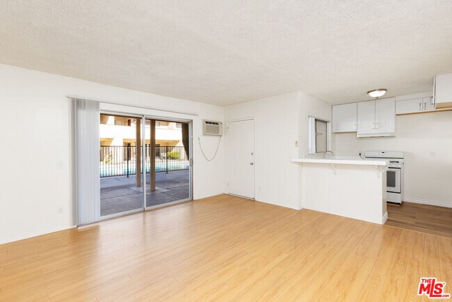 Foto del edificio - 1293 Garfield Ave