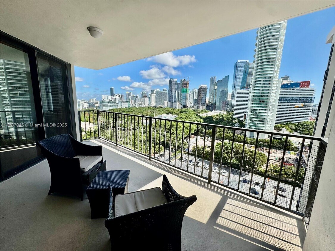 Foto principal - 1901 Brickell Ave