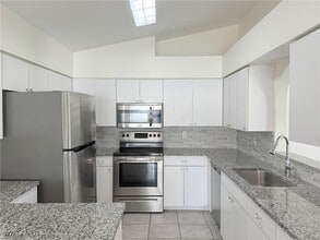 Building Photo - 4150 Tarpon Ave