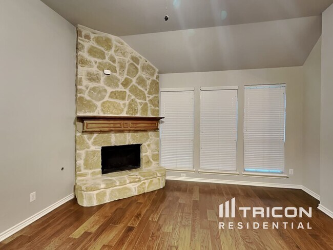 Foto del edificio - 219 Hartley Ln