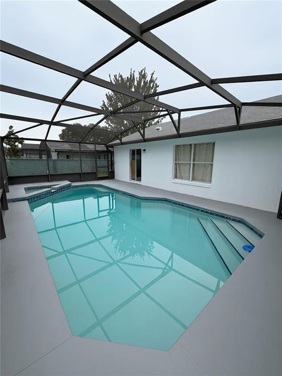 Building Photo - 303 Silk Oak Dr