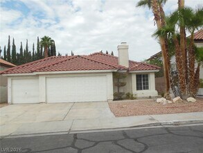 Building Photo - 3305 Surfline Dr
