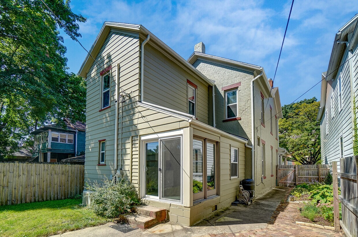 22 Clover St, Dayton, OH 45410 House Rental in Dayton, OH